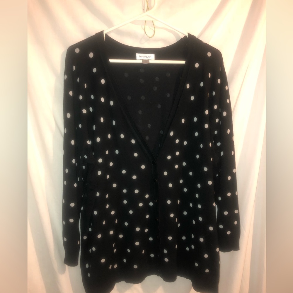 Avenue size 18/20 black white polka dot cardigan sweater in excellent condition